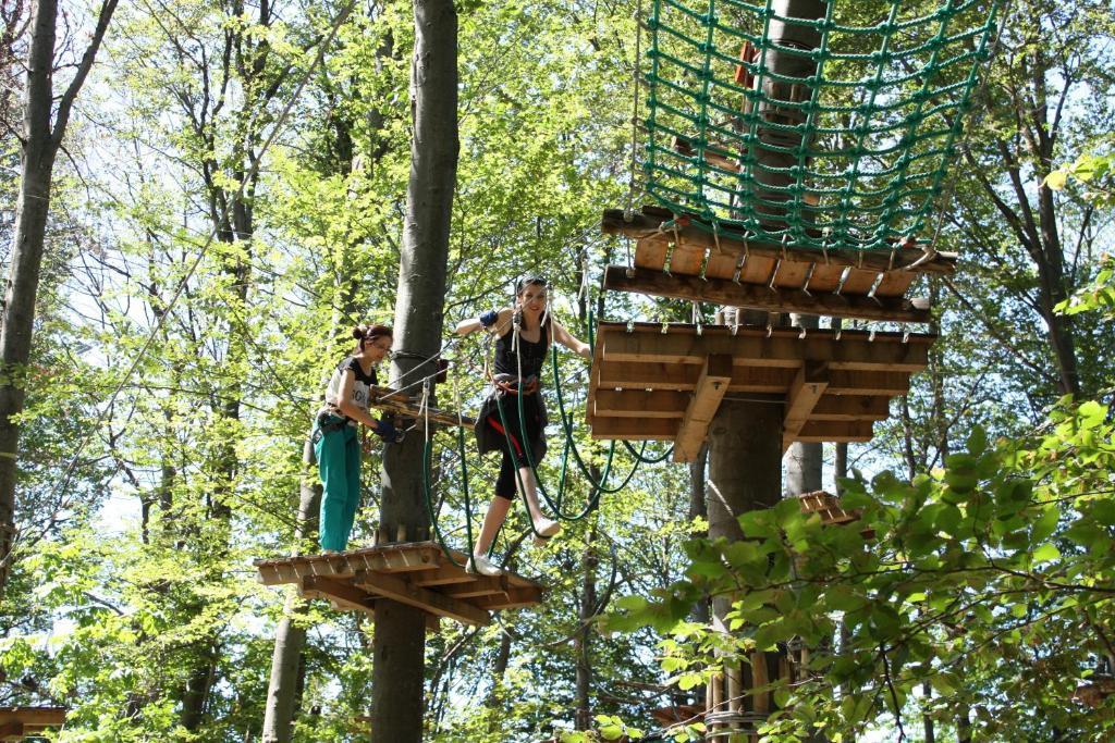 Hotel Magura Verde Бакэу Экстерьер фото